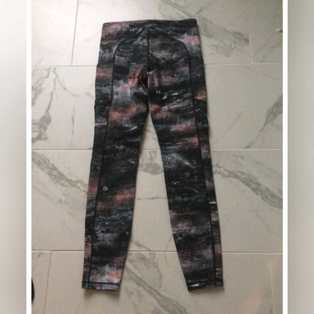 lululemon athletica Black and Pink Leggings Size 8